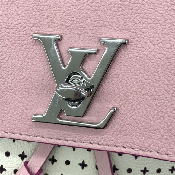 Louis Vuitton Backpack Lock Me Rucksack Daypack Leather Pink Ivory Shoulder Bag - Picture 6 of 9